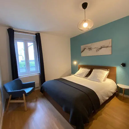 Le 44 - T2 Renove Moderne Et Confortable En Centre-ville Montluçon